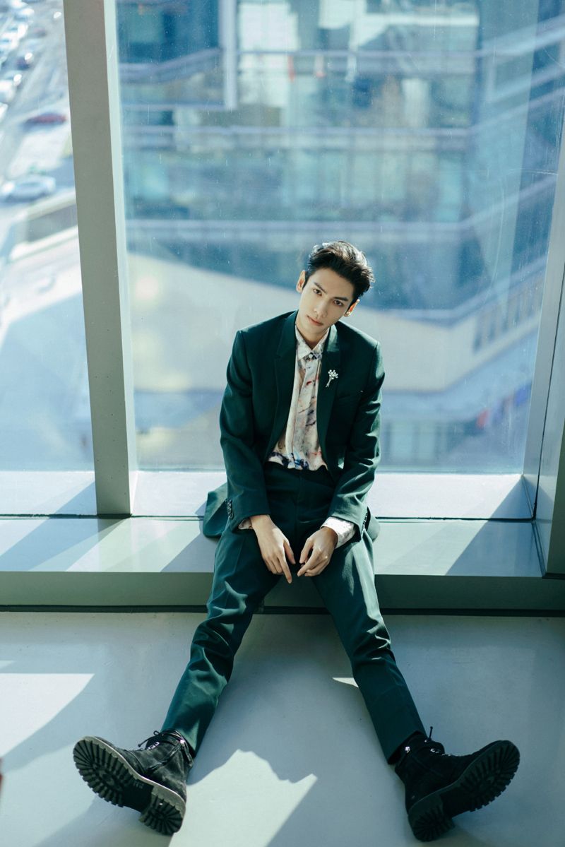 罗云熙复古帅气写真图片
