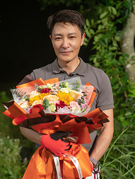 孟浪（李宗翰饰演）