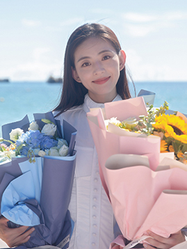 李欣然（王薇饰演）
