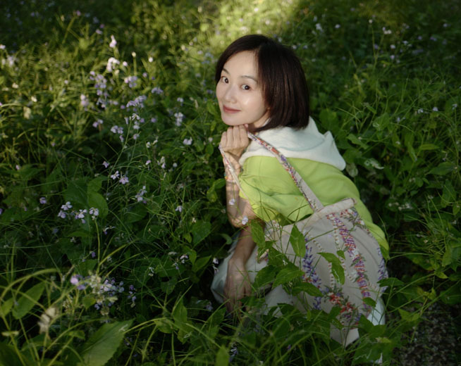 战菁一清爽柔美写真照片