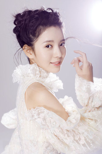 雨婷儿甜美贵气写真照片