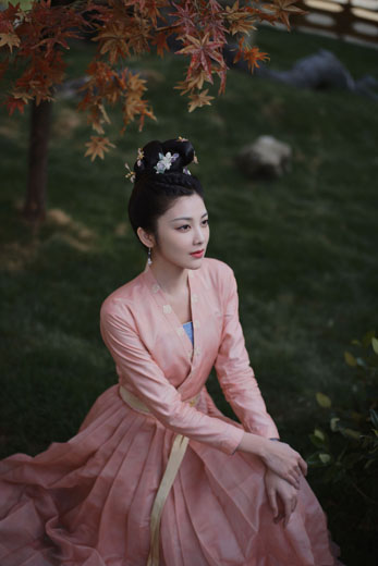 王伊瑶古装唯美写真照片
